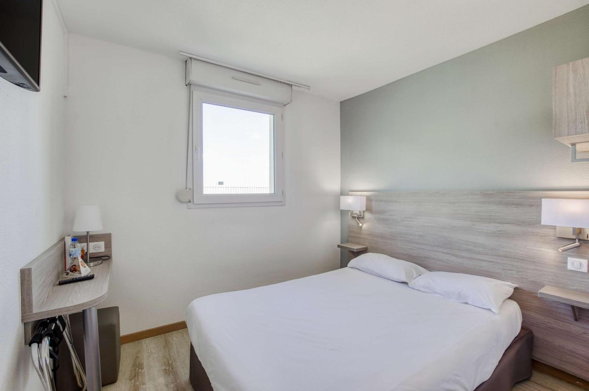 Brit Hotel Clermont-lʼHérault Exteriér fotografie
